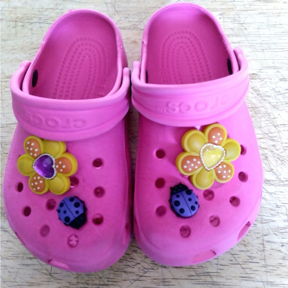 CROCS Kids Pink Clog with Yellow Flower & Purple Ladybug Charms